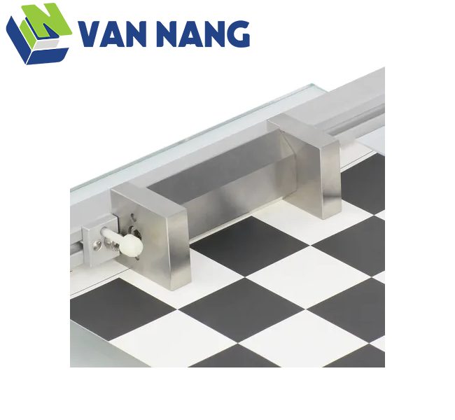 Chi tiết m&aacute;y 4